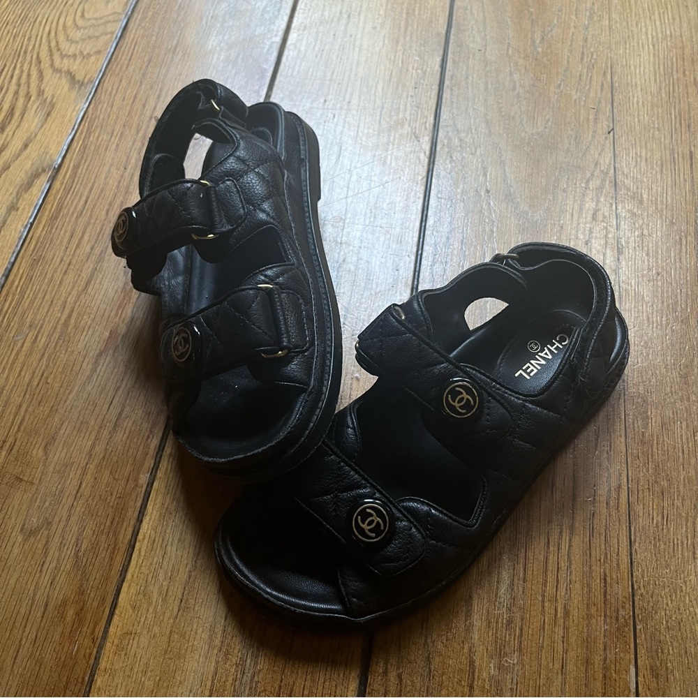 CHANEL 10B caviar “Dad” Sandals in black womens size 7